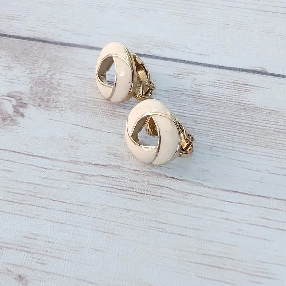 Vintage Trifari Clip On Earrings Dainty Cream Enamel